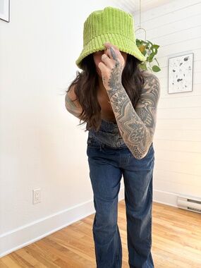 8 other reasons corduroy bucket hat
